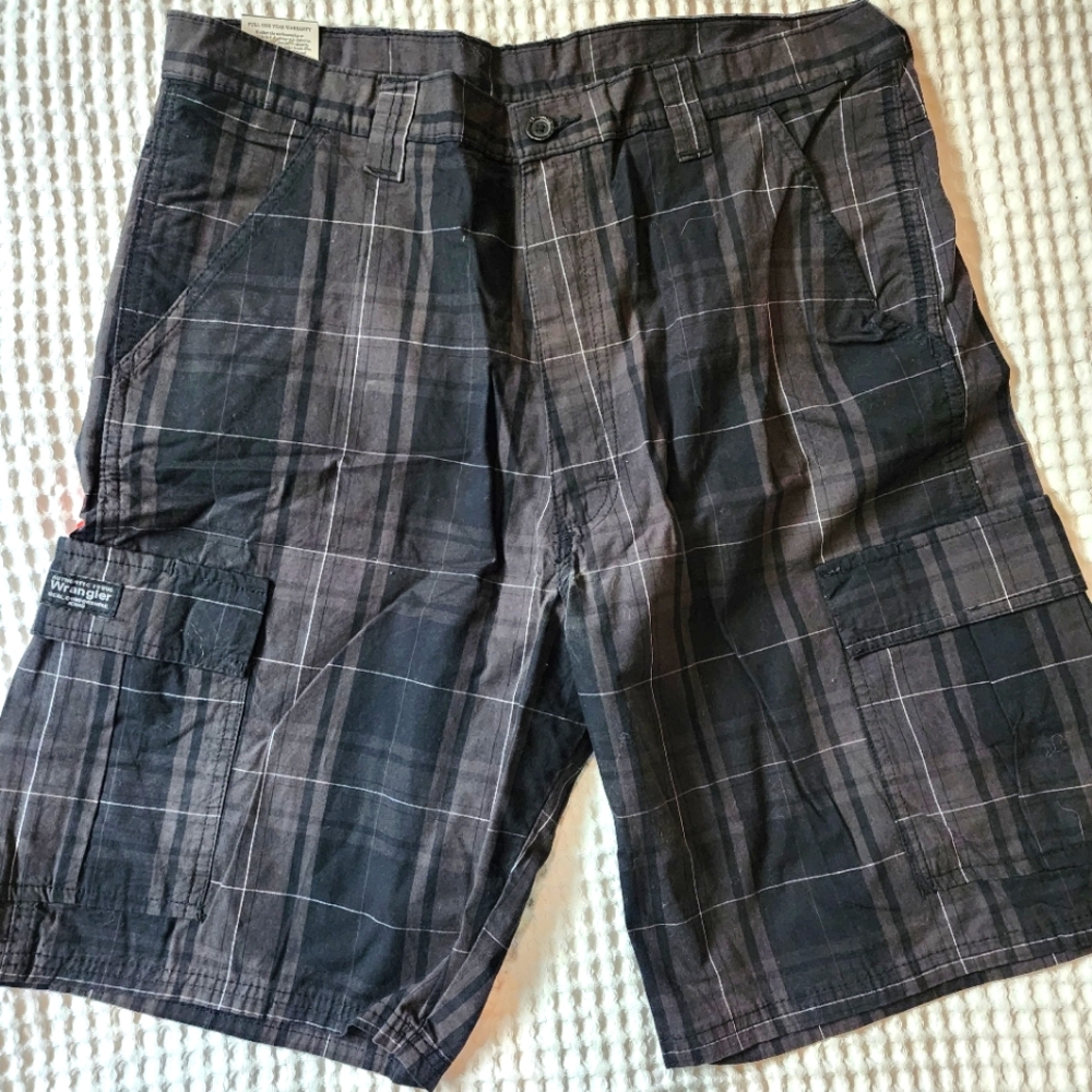 Wrangler Cargo shorts
